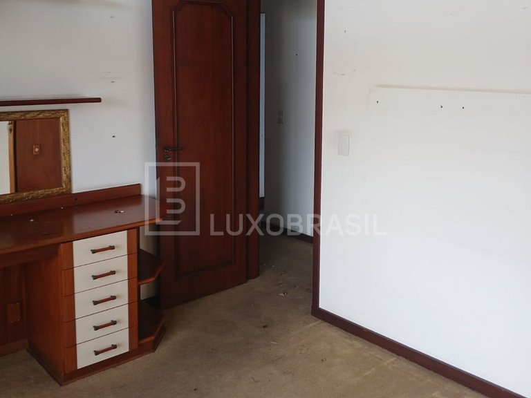 LB - RJ893 Apartamento frontal no Edifício Itapoã - 263 m2 à