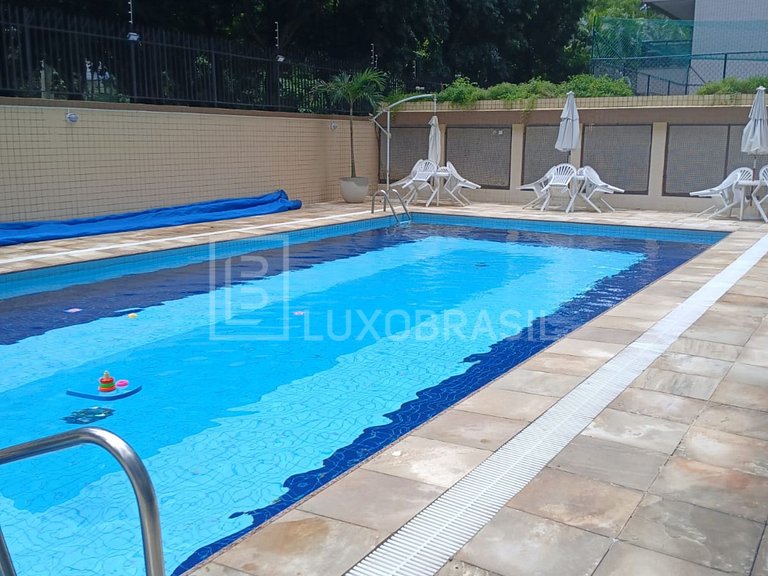 LB - RJ893 Apartamento frontal no Edifício Itapoã - 263 m2 à