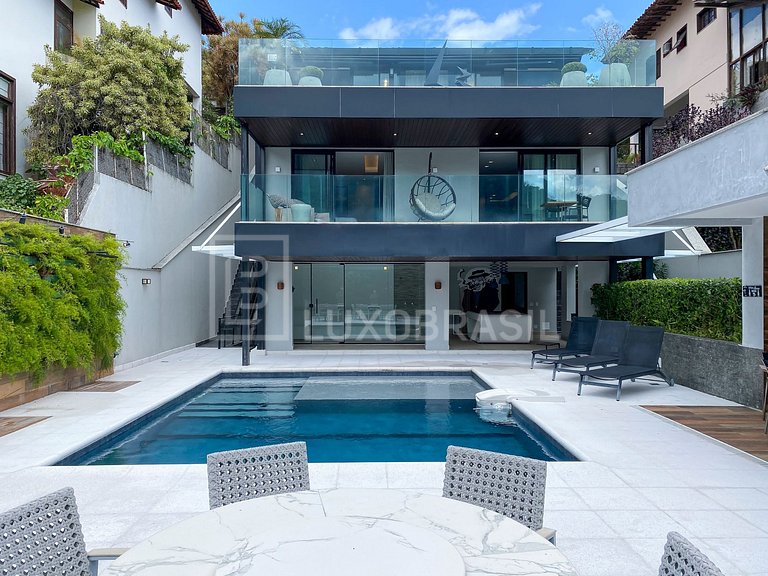 LB - RJ911 Casa con 4 Suites en Venta – 852 m² – Joá