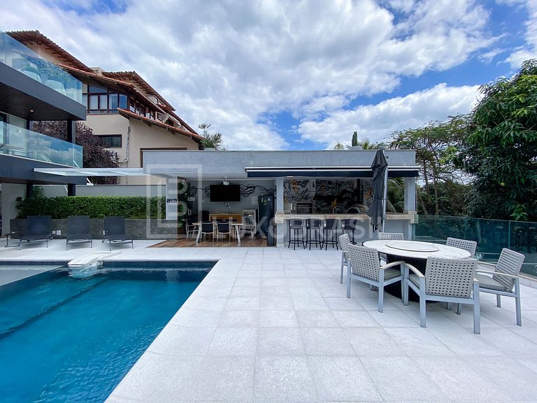 LB - RJ911 Casa com 4 suítes à venda, 852 m² - Joá