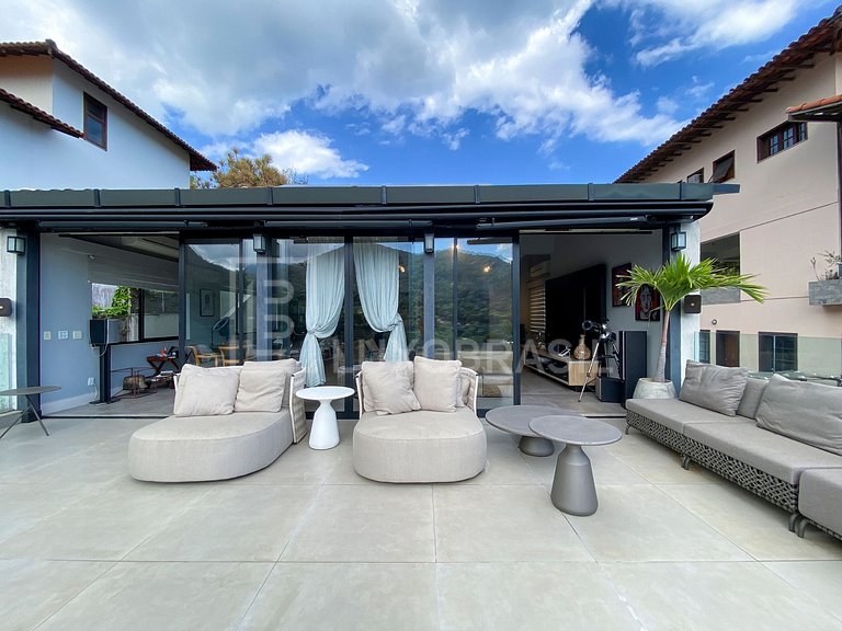 LB - RJ911 Casa con 4 Suites en Venta – 852 m² – Joá