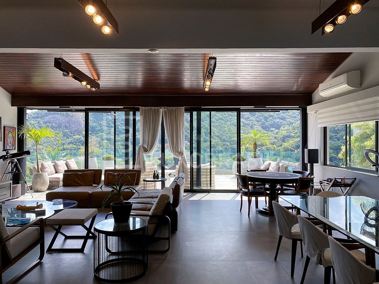 LB - RJ911 4-Suite House for Sale – 852 m² – Joá