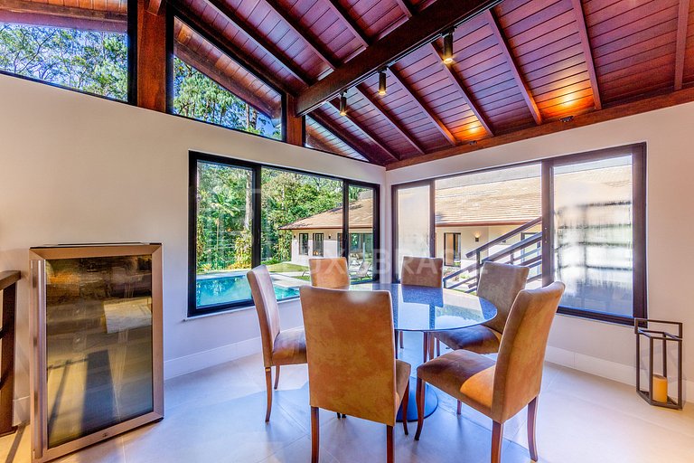 LB - TER803 Casa com 05 quartos à venda, 497 m² por R$ 5.000