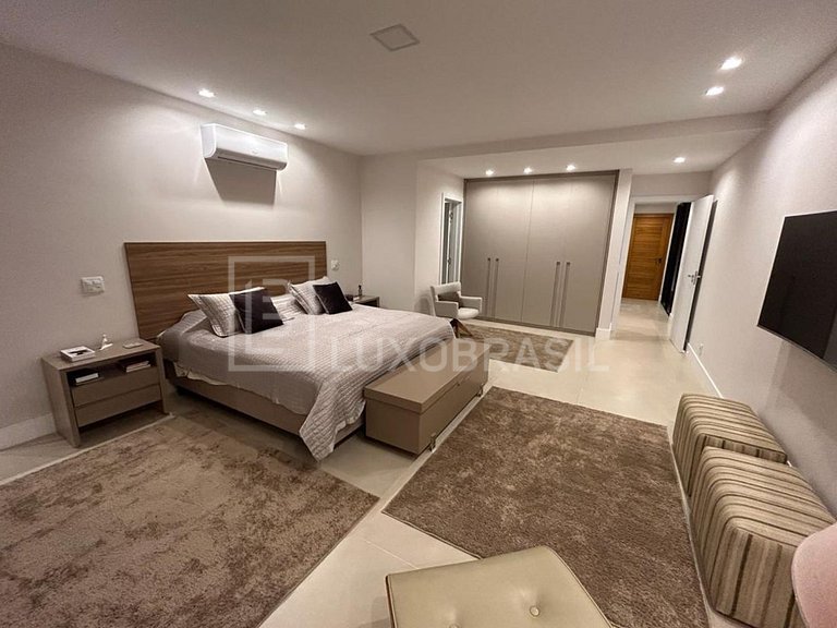 LB - TER803 Casa com 05 quartos à venda, 497 m² por R$ 5.000