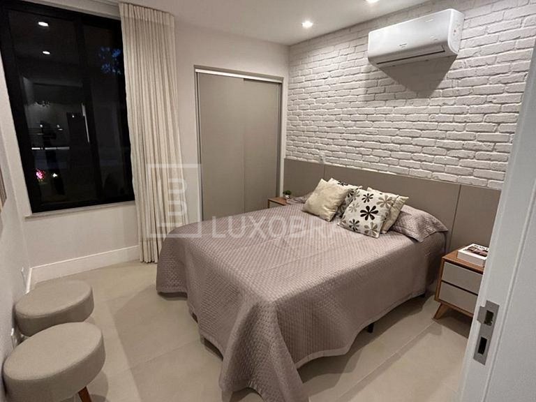 LB - TER803 Casa com 05 quartos à venda, 497 m² por R$ 5.000