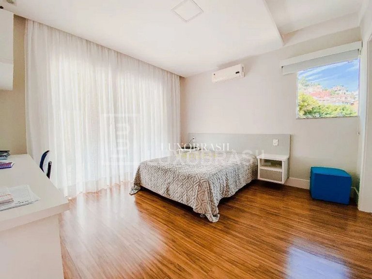 LB - TER802 Casa com 04 quartos à venda, 600 m² por R$ 3.250