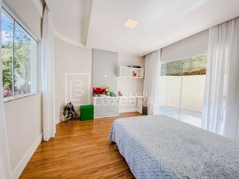LB - TER802 Casa com 04 quartos à venda, 600 m² por R$ 3.250