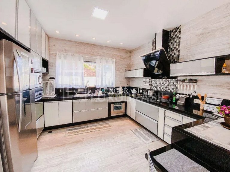 LB - TER802 Casa com 04 quartos à venda, 600 m² por R$ 3.250