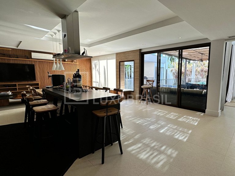 LB - RJ816 4-Bedroom House for Sale, 906 m² – R$ 13,000,000