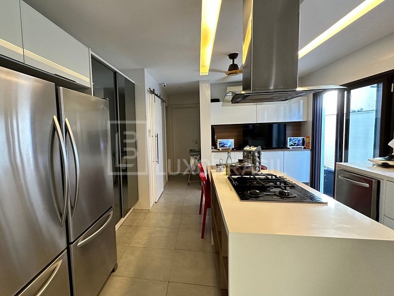 LB - RJ816 Casa com 04 suítes à venda, 906 m² por R$ 13.000.