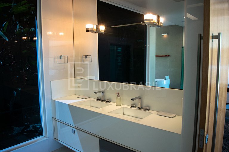 LB - RJ752 Mansion Le Joux 04 Suites and 02 Rooms Joá Season