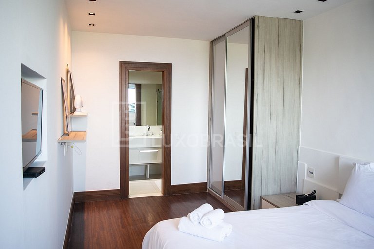 LB - RJ752 Le Joux Mansion 04 Suites y 02 Habitaciones Joá A