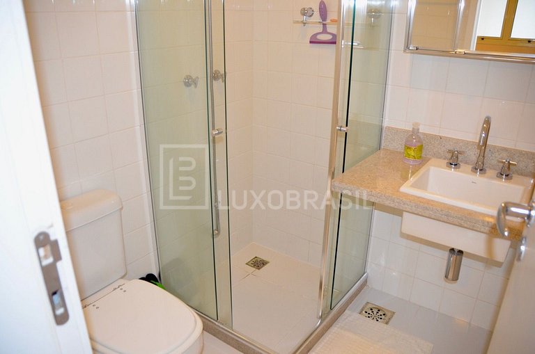 LB - RJ819 Apartamento 5 suítes de altíssimo padrão à venda,