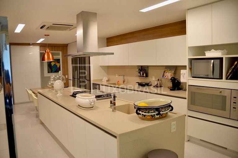 LB - RJ819 Apartamento 5 suítes de altíssimo padrão à venda,