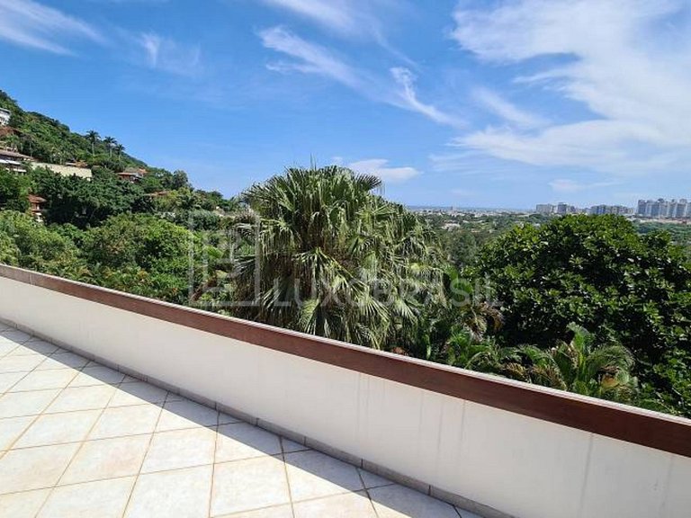 LB - RJ821 Casa de 4 dormitorios en venta en Portinho do Mas