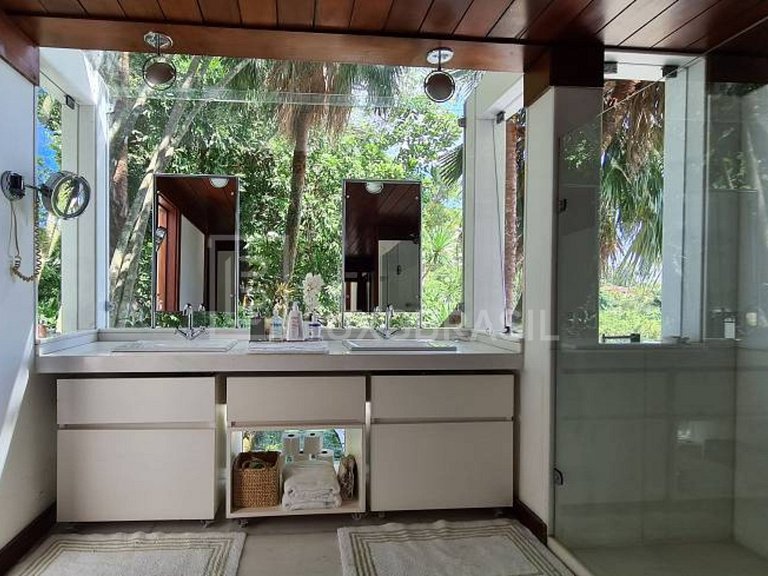 LB - RJ821 Casa de 4 dormitorios en venta en Portinho do Mas