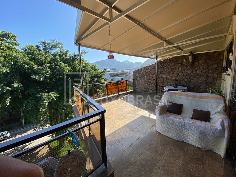 LB - RJ851 5-Bedroom Duplex Penthouse for Sale in Jardim Oce