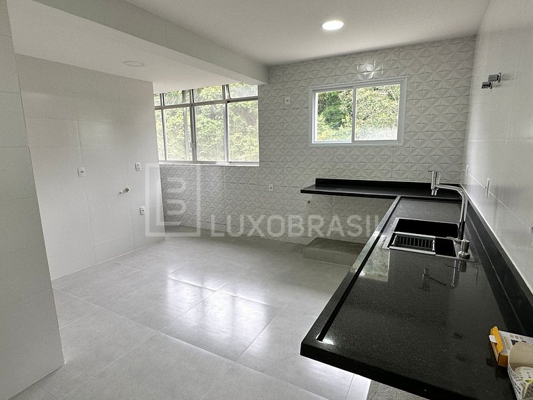 LB - RJ800 Cobertura duplex 04 suítes, 370m² – Lagoa