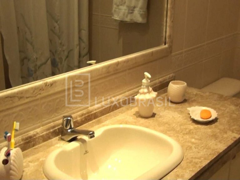 LB - AR802 Casa com 04 suítes à venda, 280 m² por R$ 2.000.0
