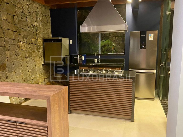 LB - AR805 Casa Tríplex com 05 suítes à venda, 430 m² por R$
