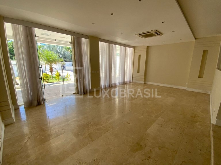 LB - RJ839 Casa com 04 suítes à venda no Condomínio Jardim M