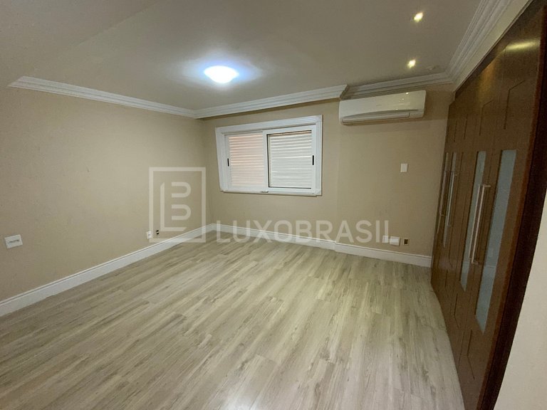 LB - RJ839 Casa com 04 suítes à venda no Condomínio Jardim M