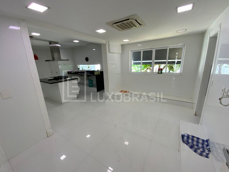 LB - RJ839 Casa com 04 suítes à venda no Condomínio Jardim M