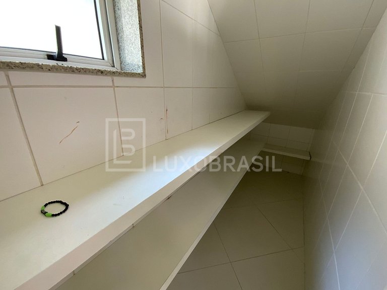 LB - RJ839 Casa com 04 suítes à venda no Condomínio Jardim M