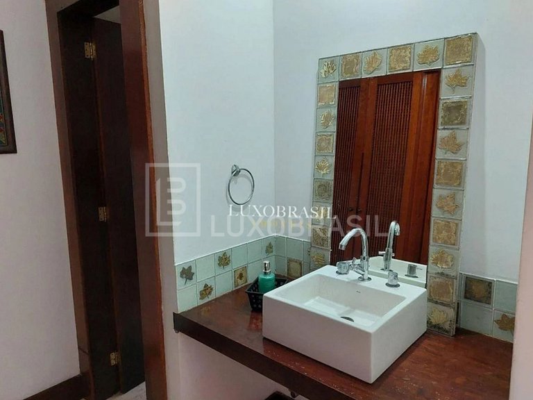 LB - BZ58 Casa Com 05 Suítes À Venda, 220 m² por R$6.000.000