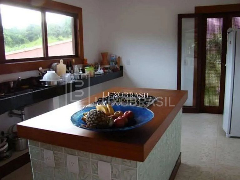 LB - BZ58 Casa Com 05 Suítes À Venda, 220 m² por R$6.000.000