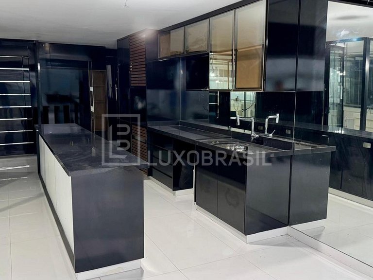 LB - RJ998 Cobertura com 01 Suíte à venda, 160m² - Barra da