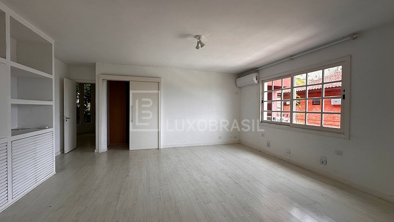 LB - RJ994 Casa com 05 Quartos, 800m² à venda por R$ 3.900.0