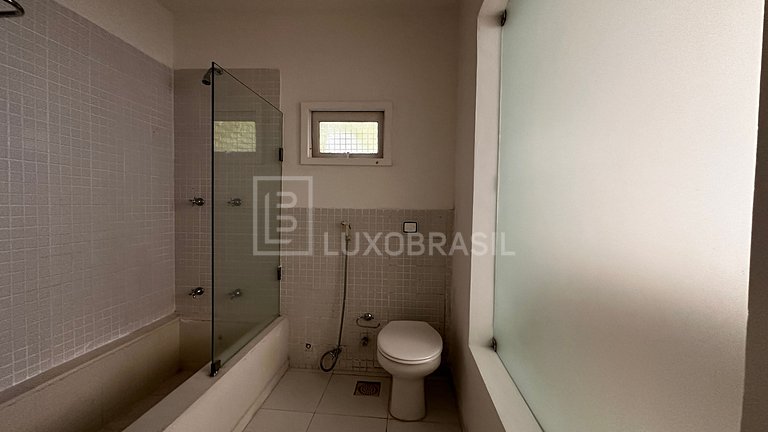 LB - RJ994 Casa com 05 Quartos, 800m² à venda por R$ 3.900.0