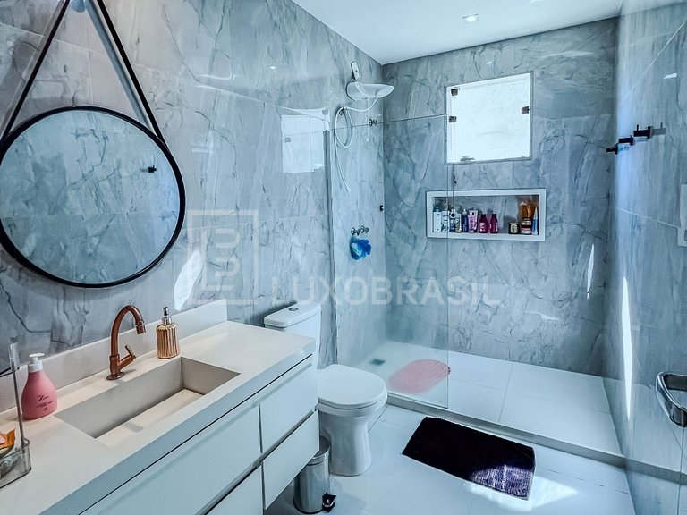 LB – RJ940 Casa Dúplex con 03 dormitorios en venta, 215 m² -