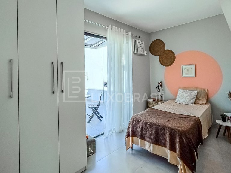 LB – RJ940 Casa Dúplex con 03 dormitorios en venta, 215 m² -