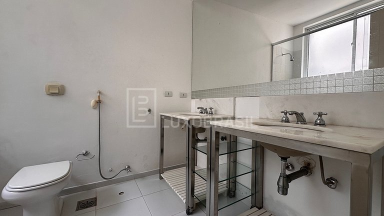 LB - RJ994 House with 5 Bedrooms, 800m² for Sale – Itanhangá