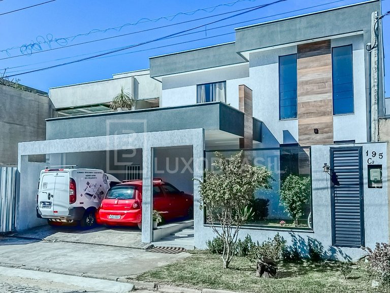 LB – RJ940 Casa Dúplex com 03 quartos à venda, 215 m² - Varg