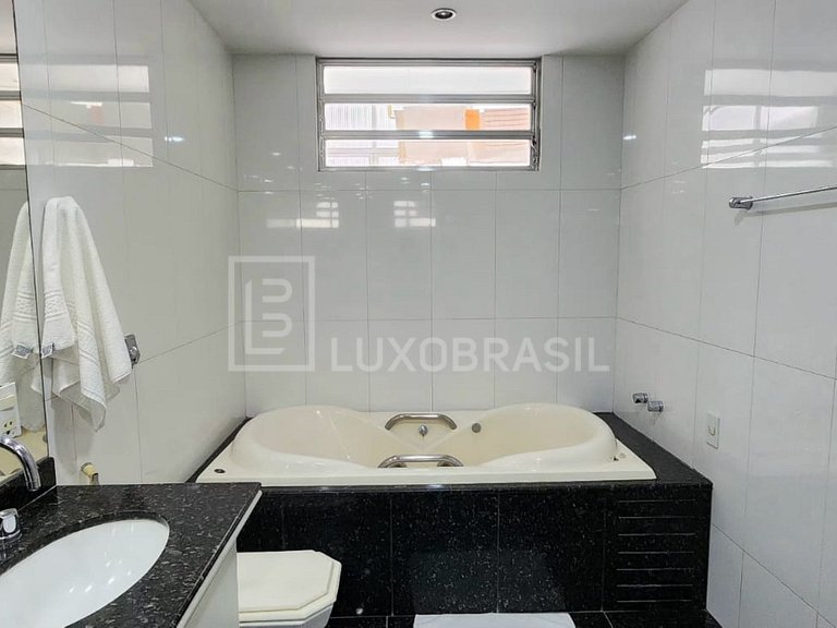 LB - RJ128 Temporada em Copacabana: Apartamento com 4 suítes