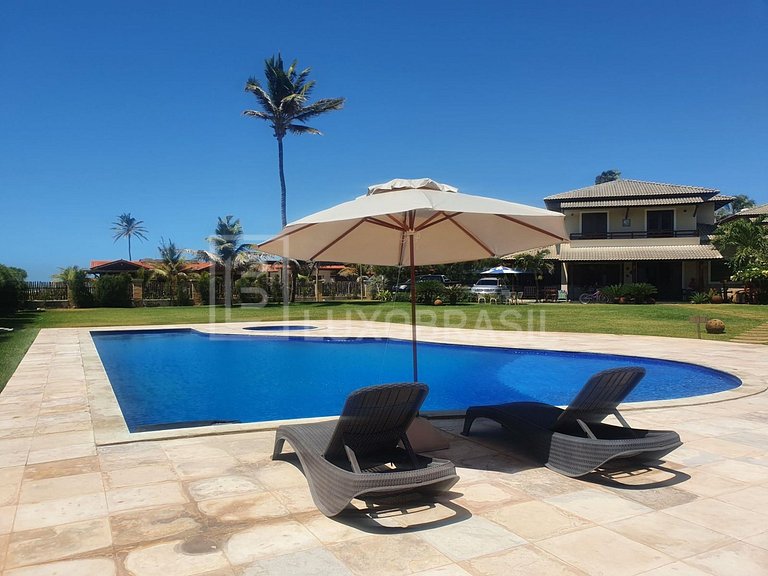 LB – CE801 Casa Duplex à Venda com 4 Suítes no Condomínio Gu