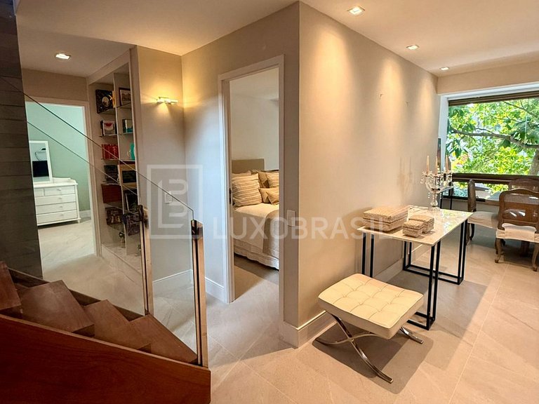 LB - RJ130 Duplex Penthouse with Private Pool in Barra da Ti