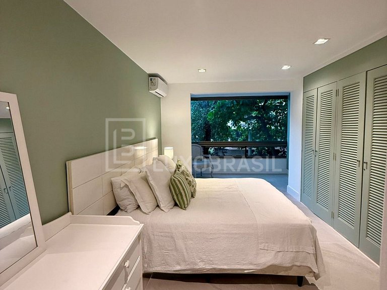 LB - RJ130 Duplex Penthouse with Private Pool in Barra da Ti