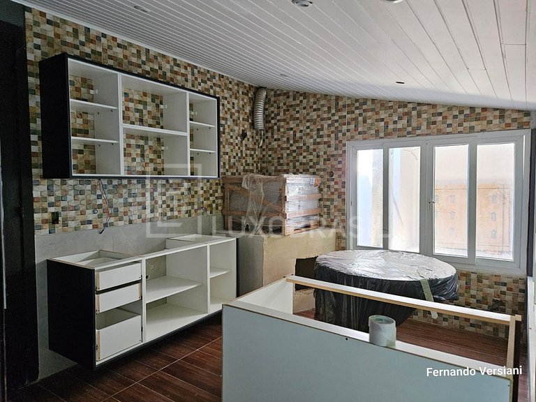 LB – RJ810 Spacious House for Sale with 3 Suites and Complet
