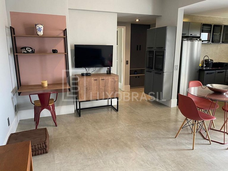 LB - RJ44 Flat in Barra with Side Sea View and 2 Balconies –