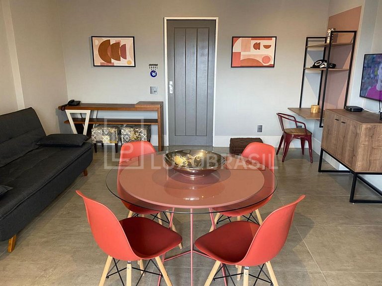 LB - RJ44 Flat in Barra with Side Sea View and 2 Balconies –