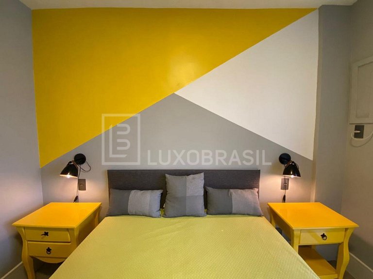 LB - RJ44 Flat in Barra with Side Sea View and 2 Balconies –