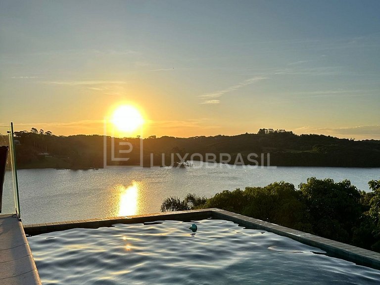 LB - PR01 Casa Solar: Refúgio à Beira do Lago - Curitiba | A