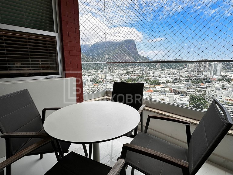LB - RJ878 Apartamento no Barra Beach com 1 Suíte e Vista La