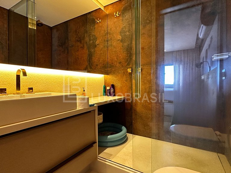 LB - RJ878 Apartamento no Barra Beach com 1 Suíte e Vista La