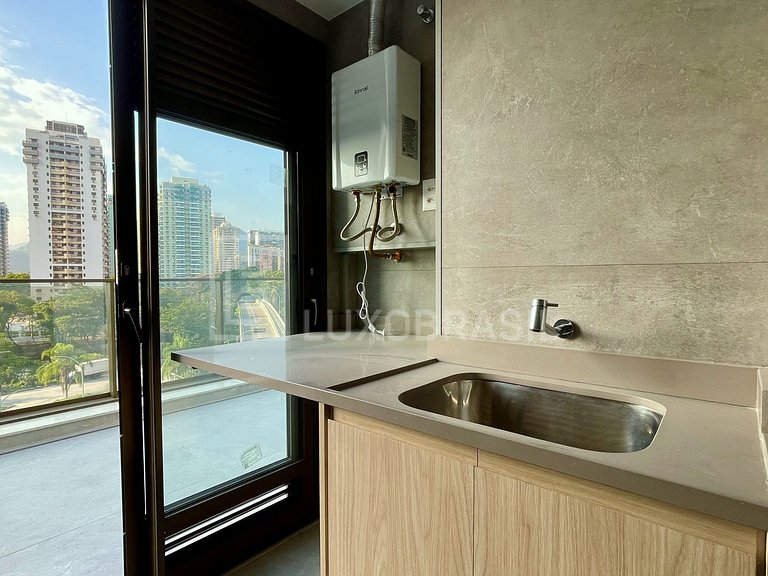 LB – RJ980 Linear Penthouse for Long-Term Rent at Wave By YO