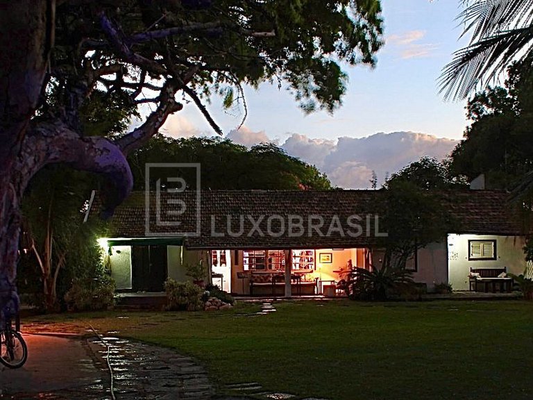 LB - BZ801 Casa com 06 quartos à venda, 390 m² por R$ 6.800.